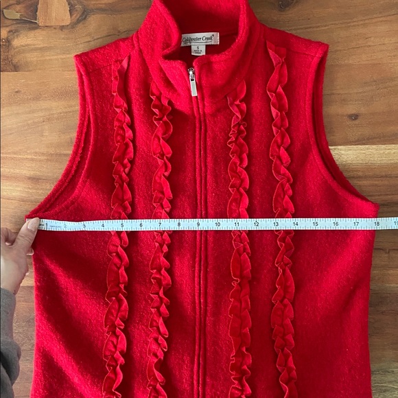 Coldwater Creek red wool vest ruffle detail Christmas holiday winter layer small - Picture 15 of 16